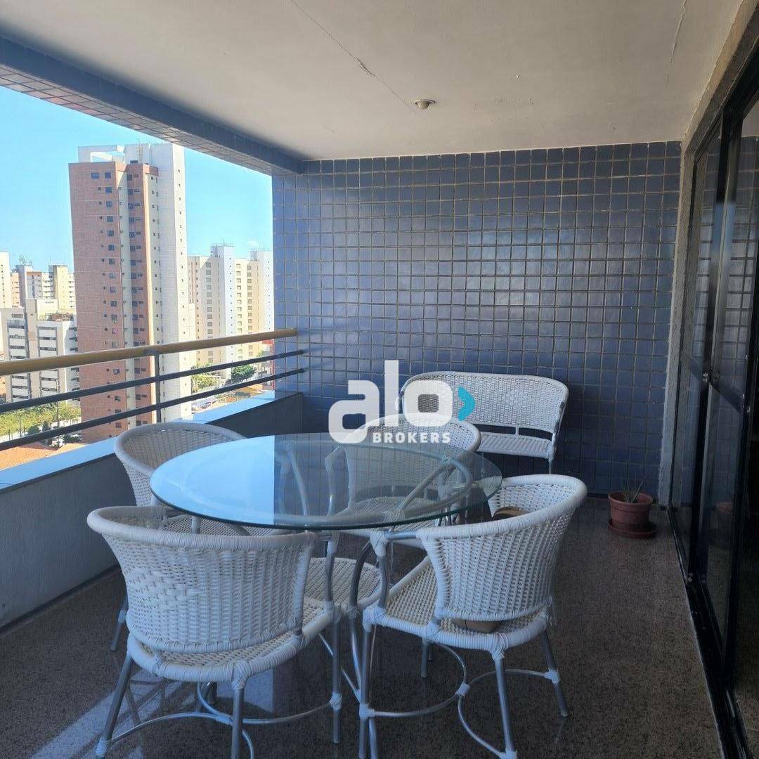 Apartamento à venda com 3 quartos, 163m² - Foto 4