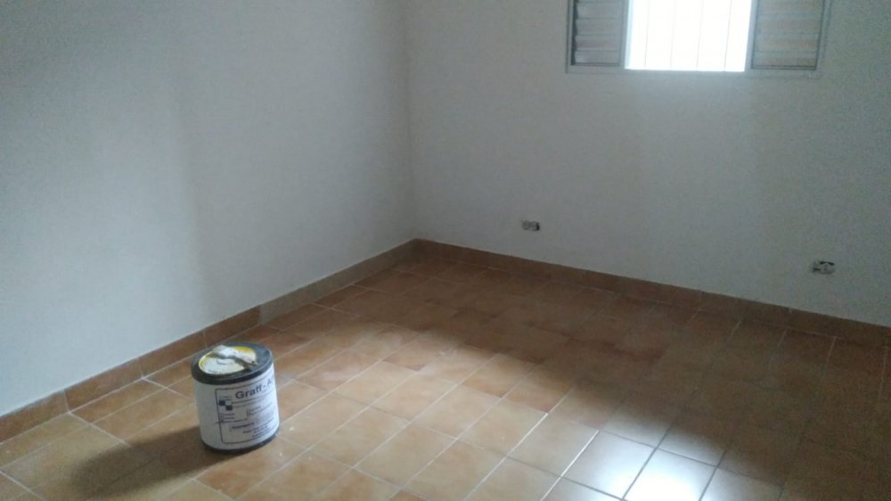 Casa para alugar com 2 quartos, 70m² - Foto 2