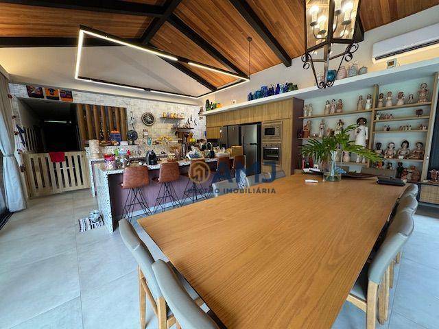 Chácara à venda com 6 quartos, 500m² - Foto 1