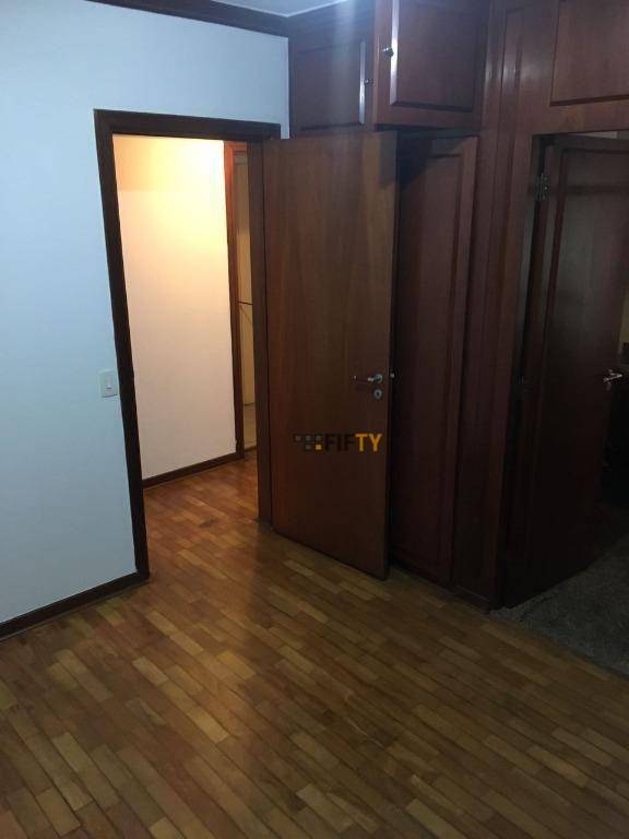 Apartamento à venda com 4 quartos, 245m² - Foto 6