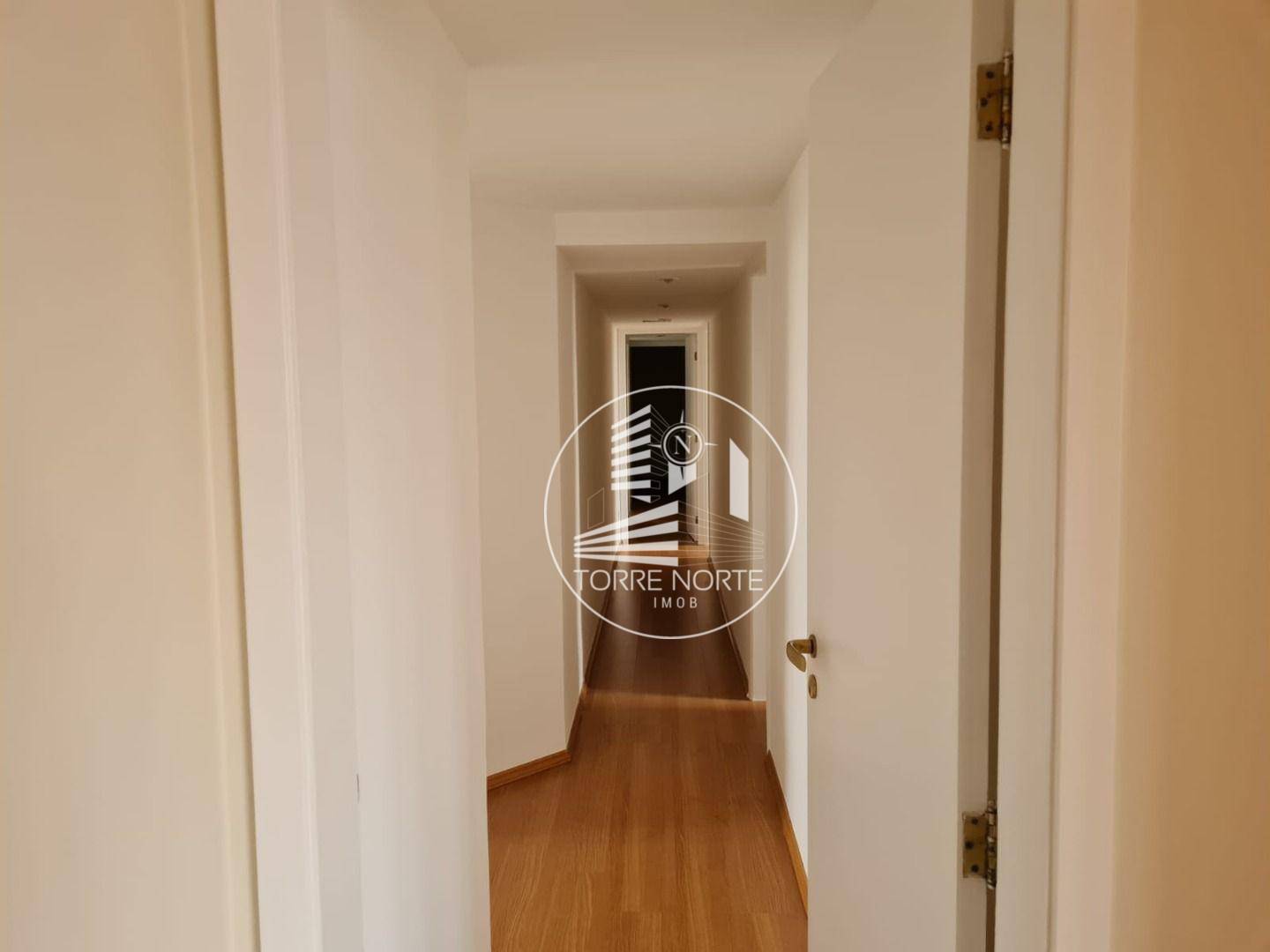 Apartamento à venda com 4 quartos, 220m² - Foto 21