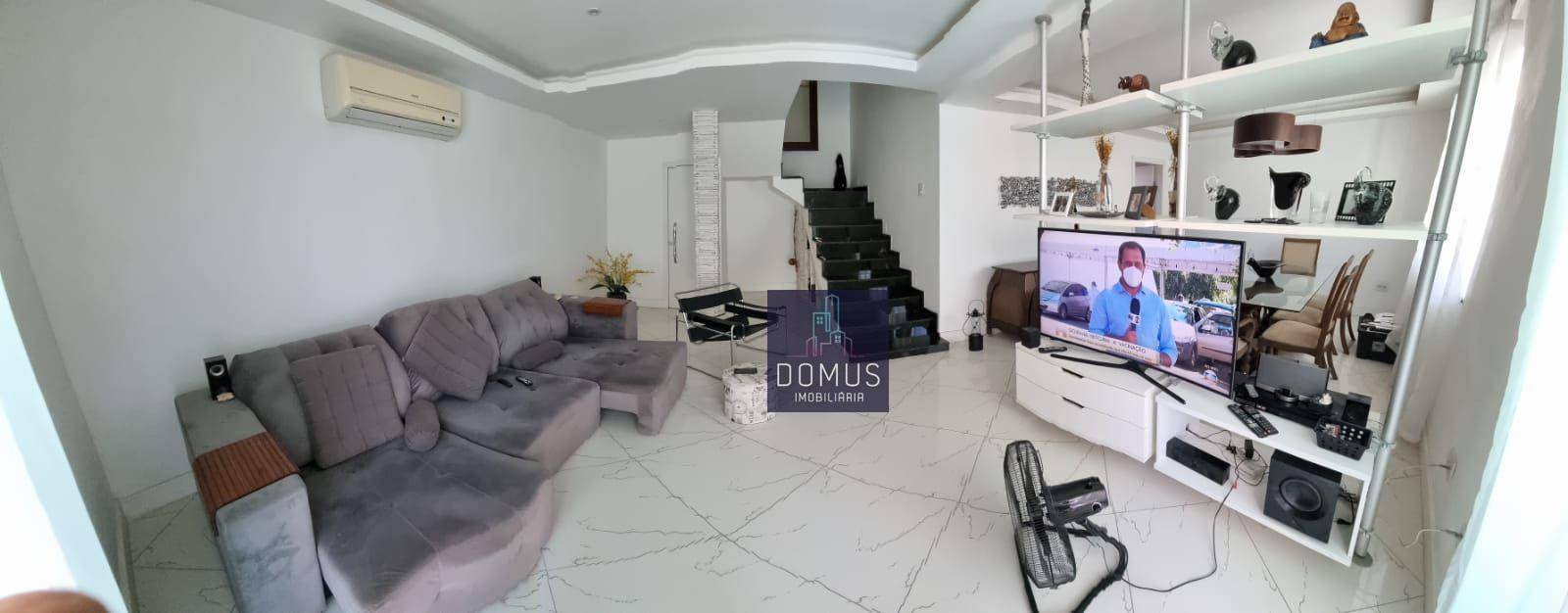 Casa à venda com 4 quartos, 230m² - Foto 2