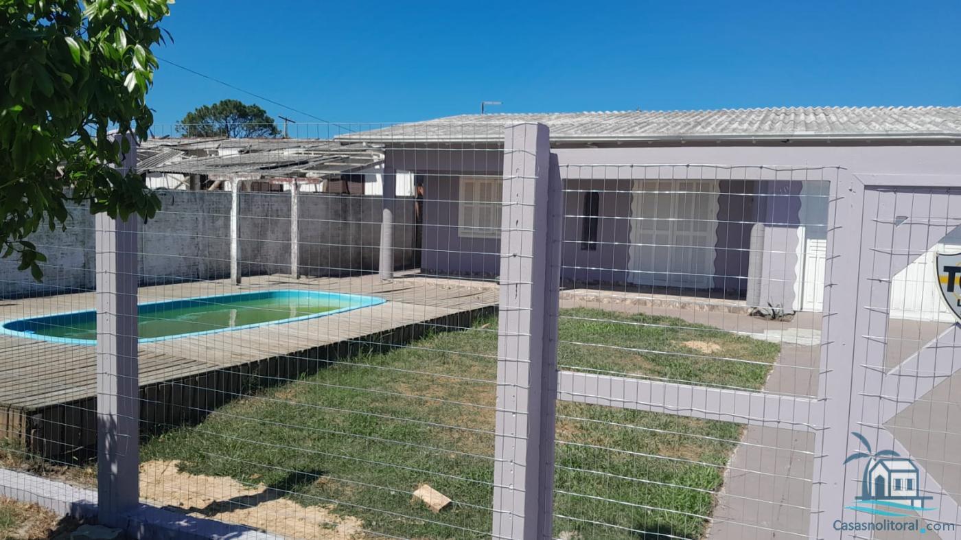 Casa à venda com 4 quartos, 133m² - Foto 1