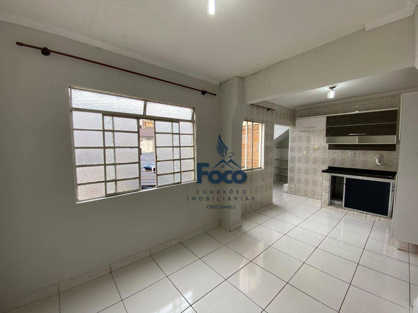 Apartamento à venda com 3 quartos, 75m² - Foto 8