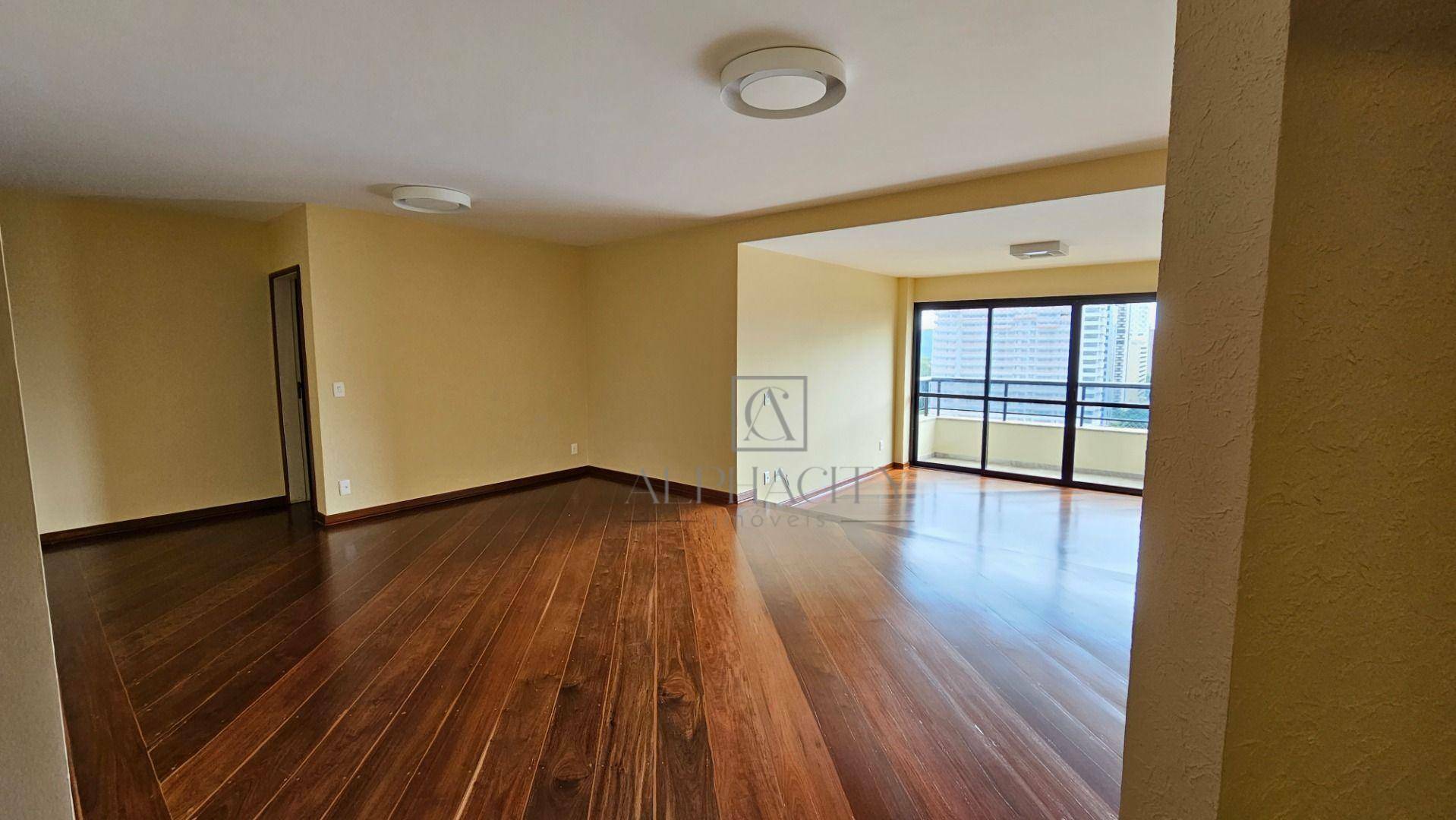 Apartamento para alugar com 3 quartos, 164m² - Foto 2