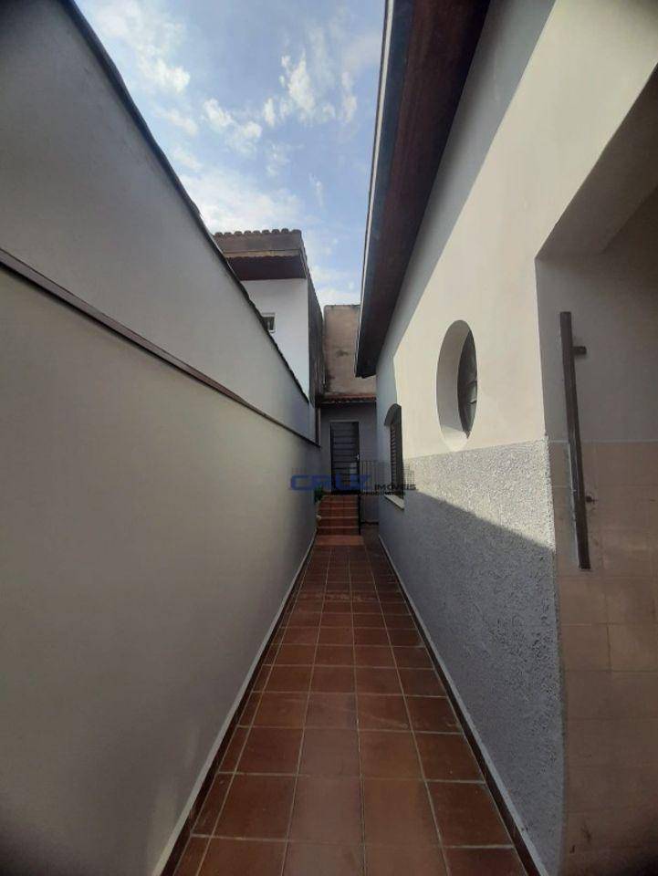 Casa à venda com 3 quartos, 165m² - Foto 3