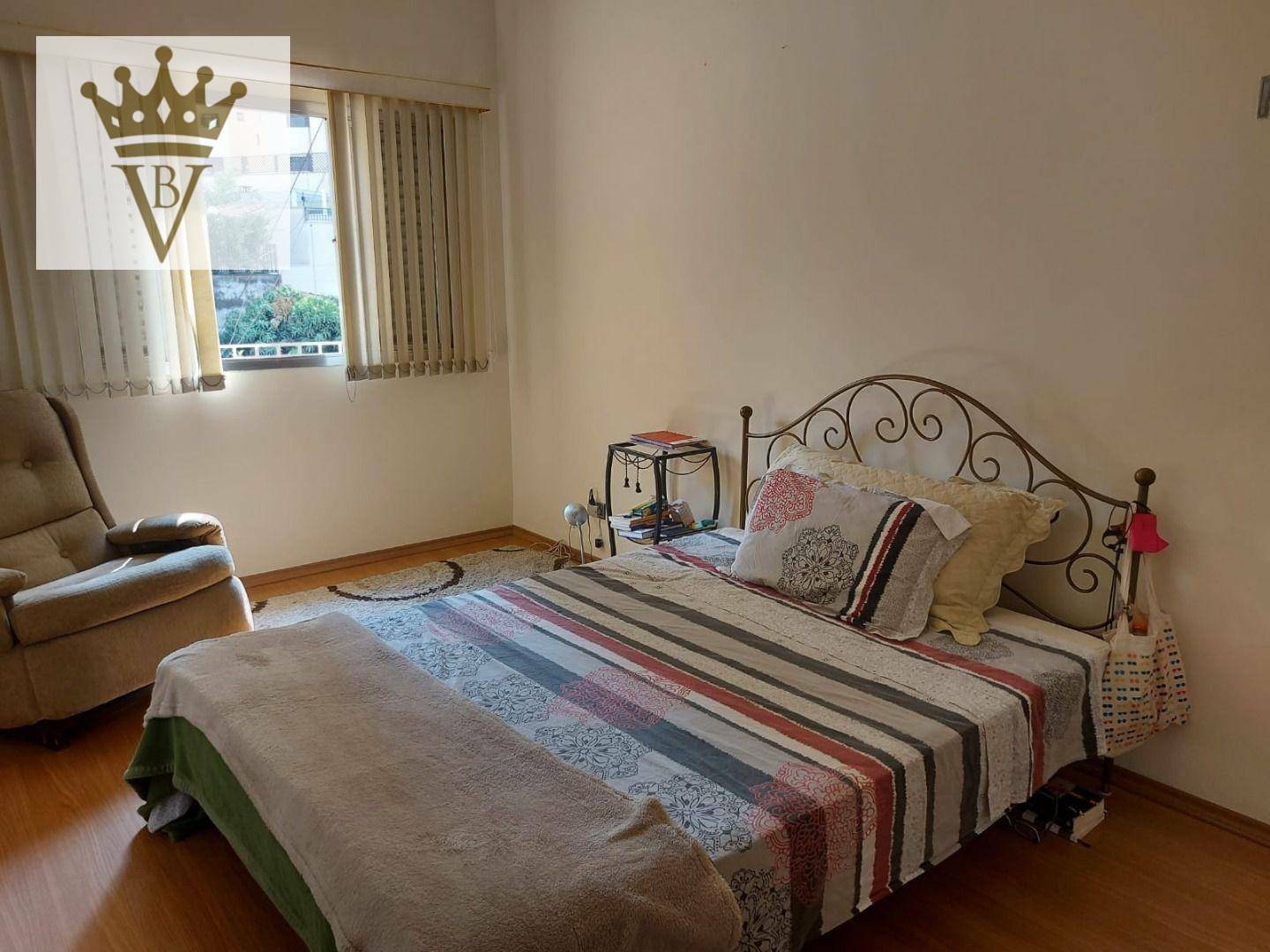 Casa à venda com 3 quartos, 200m² - Foto 3