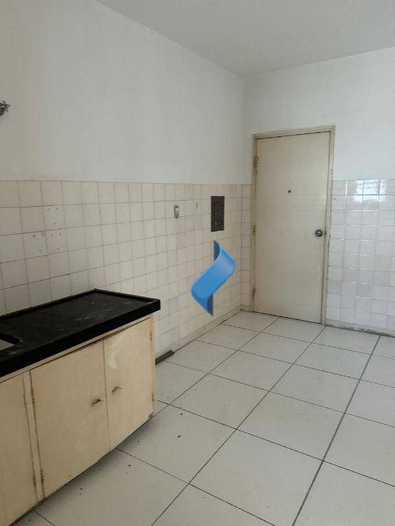 Apartamento à venda com 2 quartos, 106m² - Foto 8