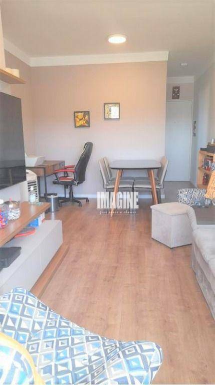 Apartamento à venda com 3 quartos, 64m² - Foto 3