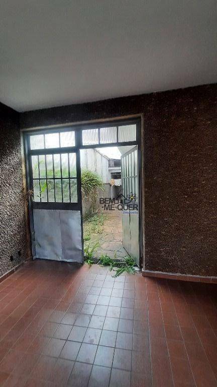 Casa à venda com 4 quartos, 200m² - Foto 5