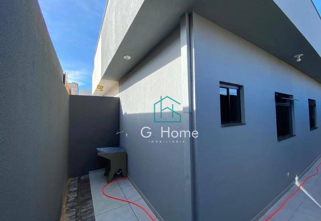 Casa à venda com 3 quartos, 75m² - Foto 2