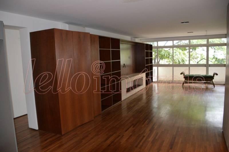 Apartamento à venda com 3 quartos, 140m² - Foto 3