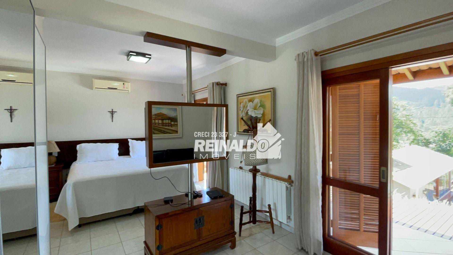 Casa de Condomínio à venda com 3 quartos, 250m² - Foto 26