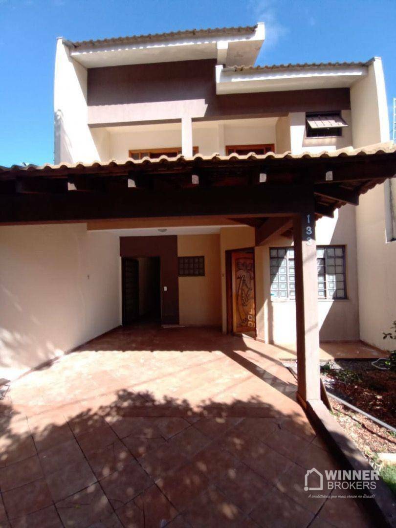 Sobrado à venda com 4 quartos, 150m² - Foto 1