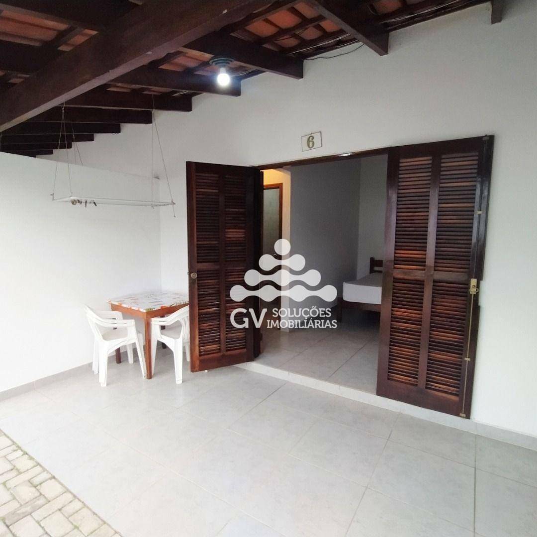 Casa à venda com 6 quartos, 132m² - Foto 15