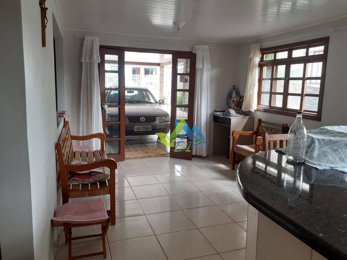 Casa à venda com 5 quartos, 200m² - Foto 12