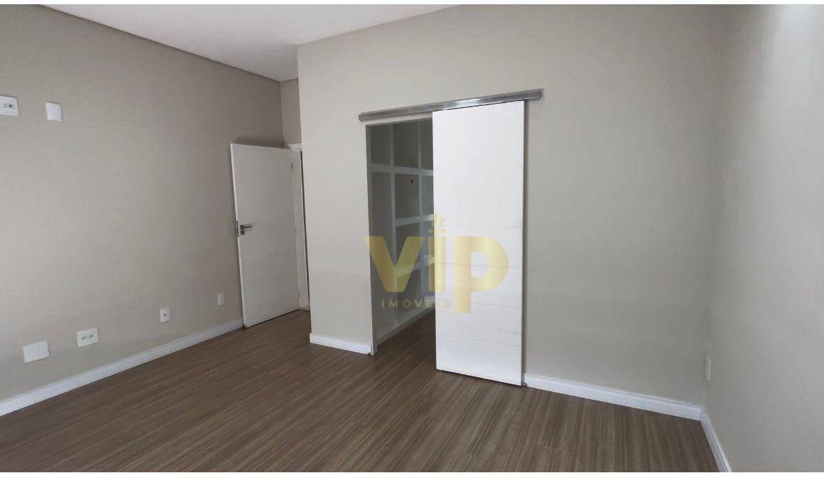 Casa à venda com 3 quartos, 230m² - Foto 11