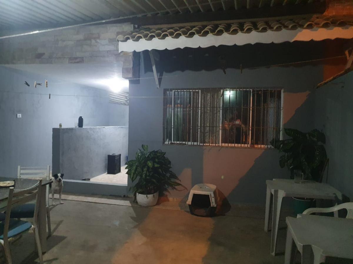 Casa à venda com 4 quartos, 150m² - Foto 1