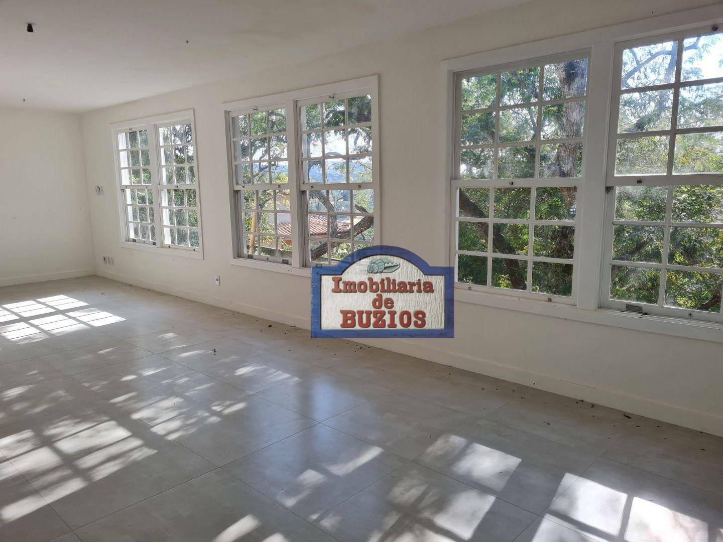 Casa de Condomínio à venda com 1 quarto, 150m² - Foto 3