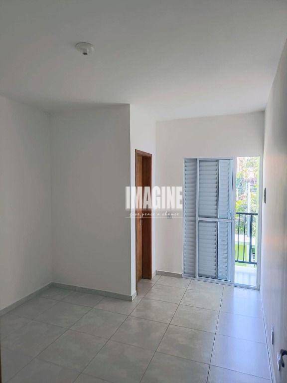 Sobrado à venda com 2 quartos, 84m² - Foto 4