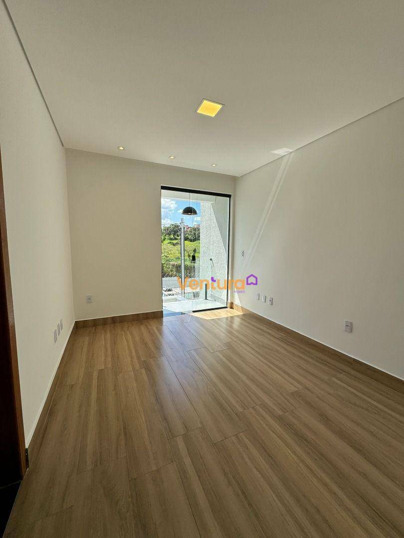 Casa à venda com 4 quartos, 130m² - Foto 9