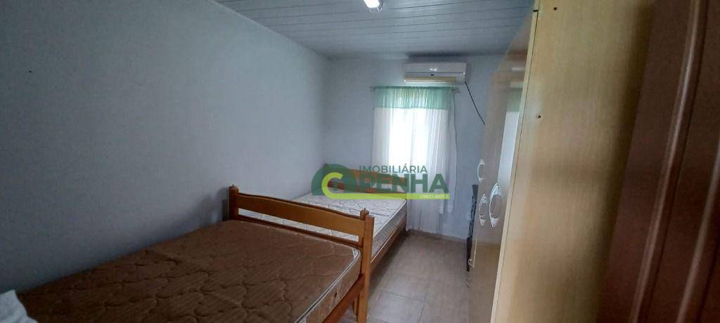 Casa à venda com 5 quartos, 180m² - Foto 13