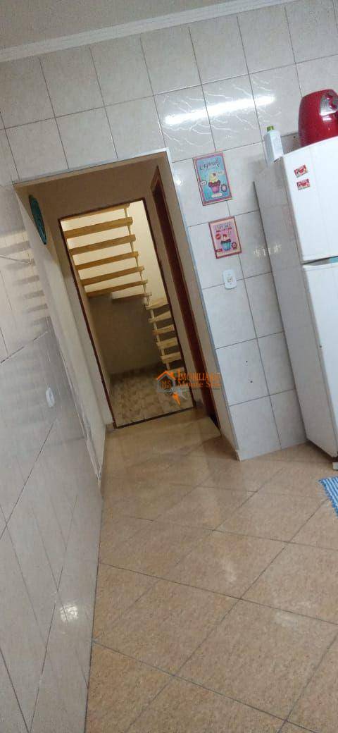 Sobrado à venda com 4 quartos, 105m² - Foto 4