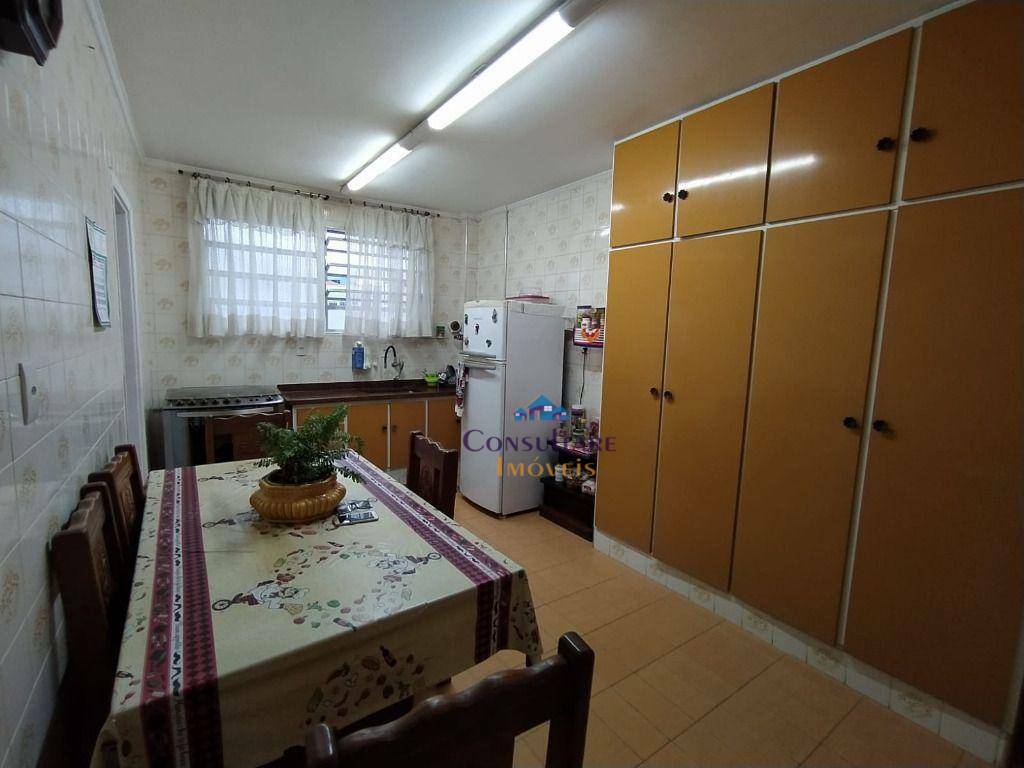 Apartamento à venda com 3 quartos, 170m² - Foto 21