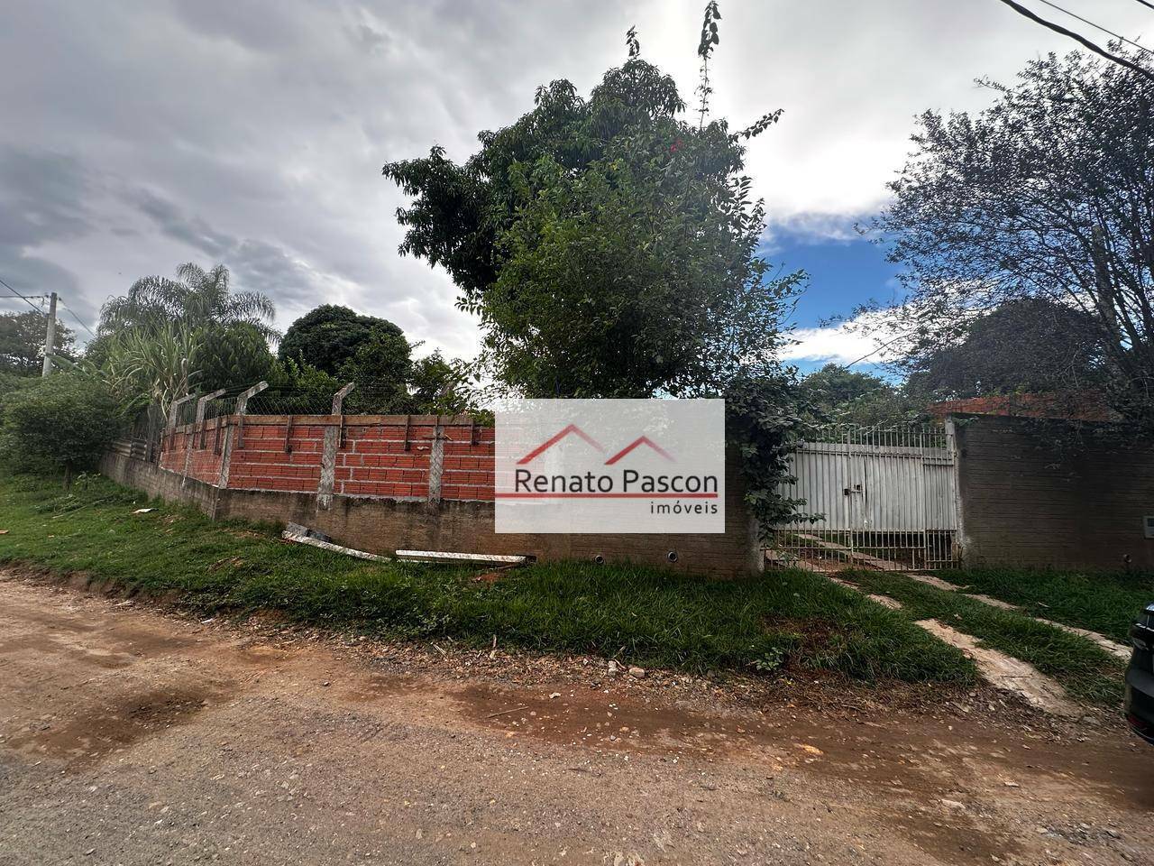 Chácara à venda com 2 quartos, 599M2 - Foto 2