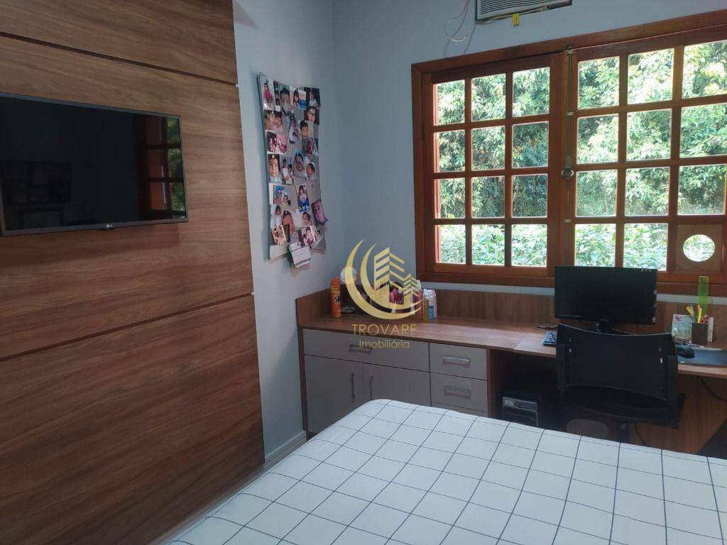 Casa de Condomínio à venda com 3 quartos, 202m² - Foto 21