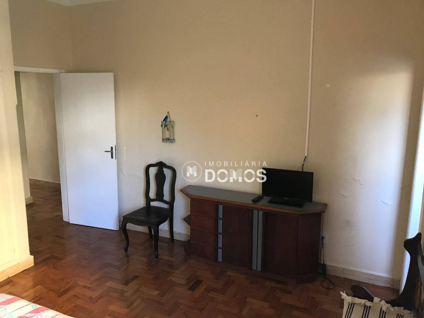 Casa à venda com 4 quartos, 250m² - Foto 13