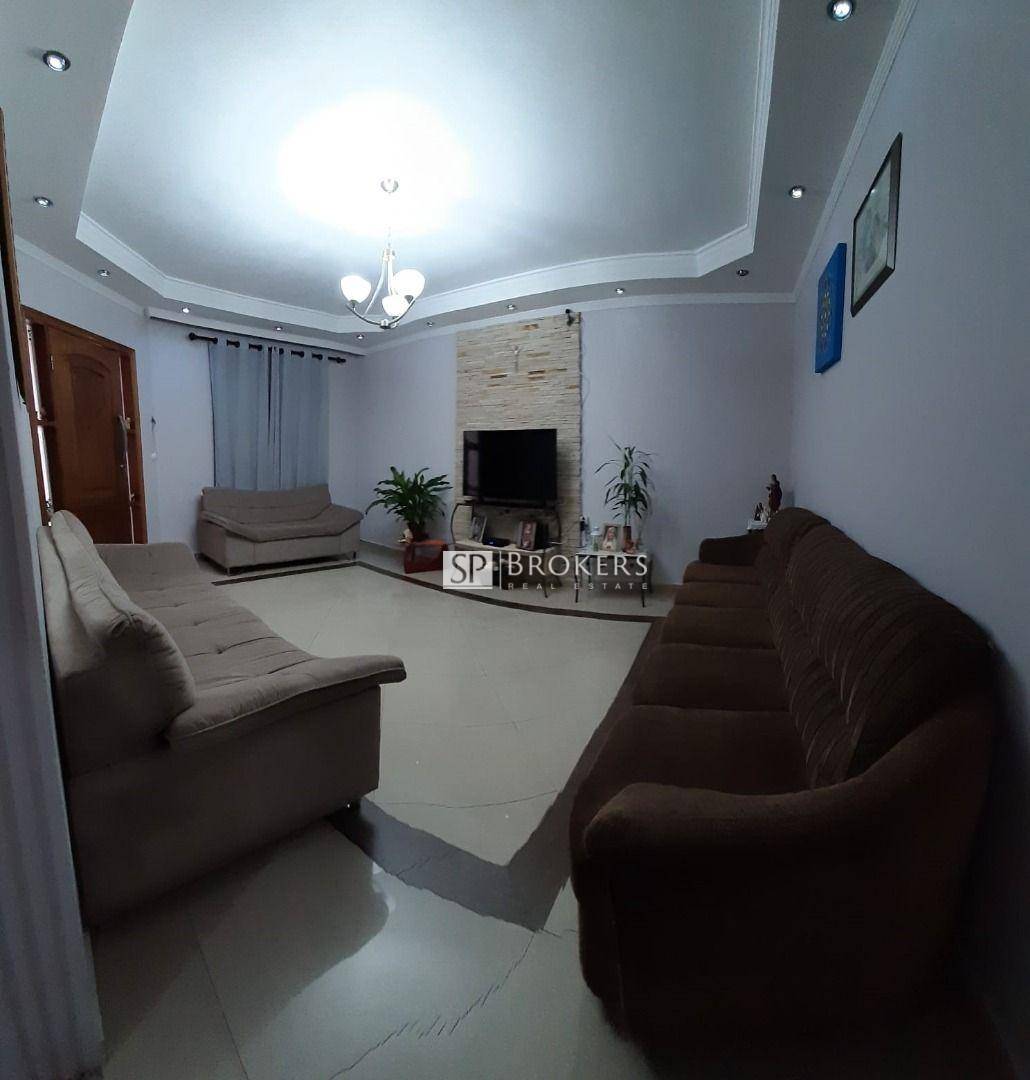 Casa à venda com 3 quartos, 190m² - Foto 1