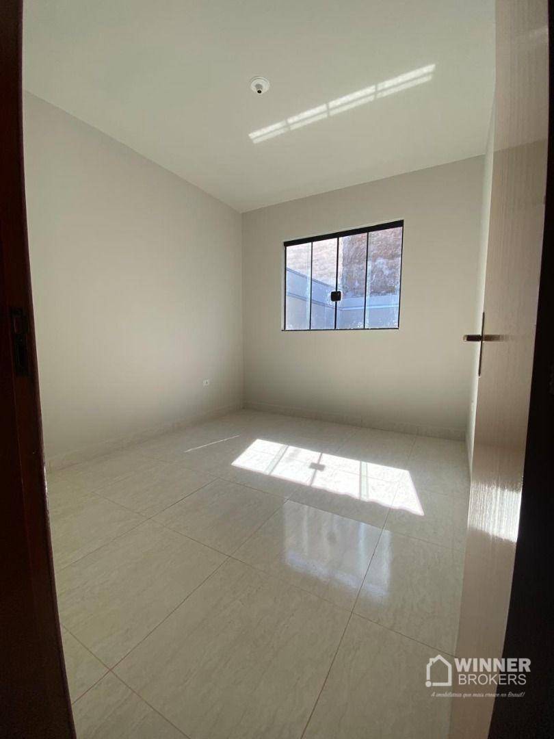 Casa à venda com 3 quartos, 75m² - Foto 8