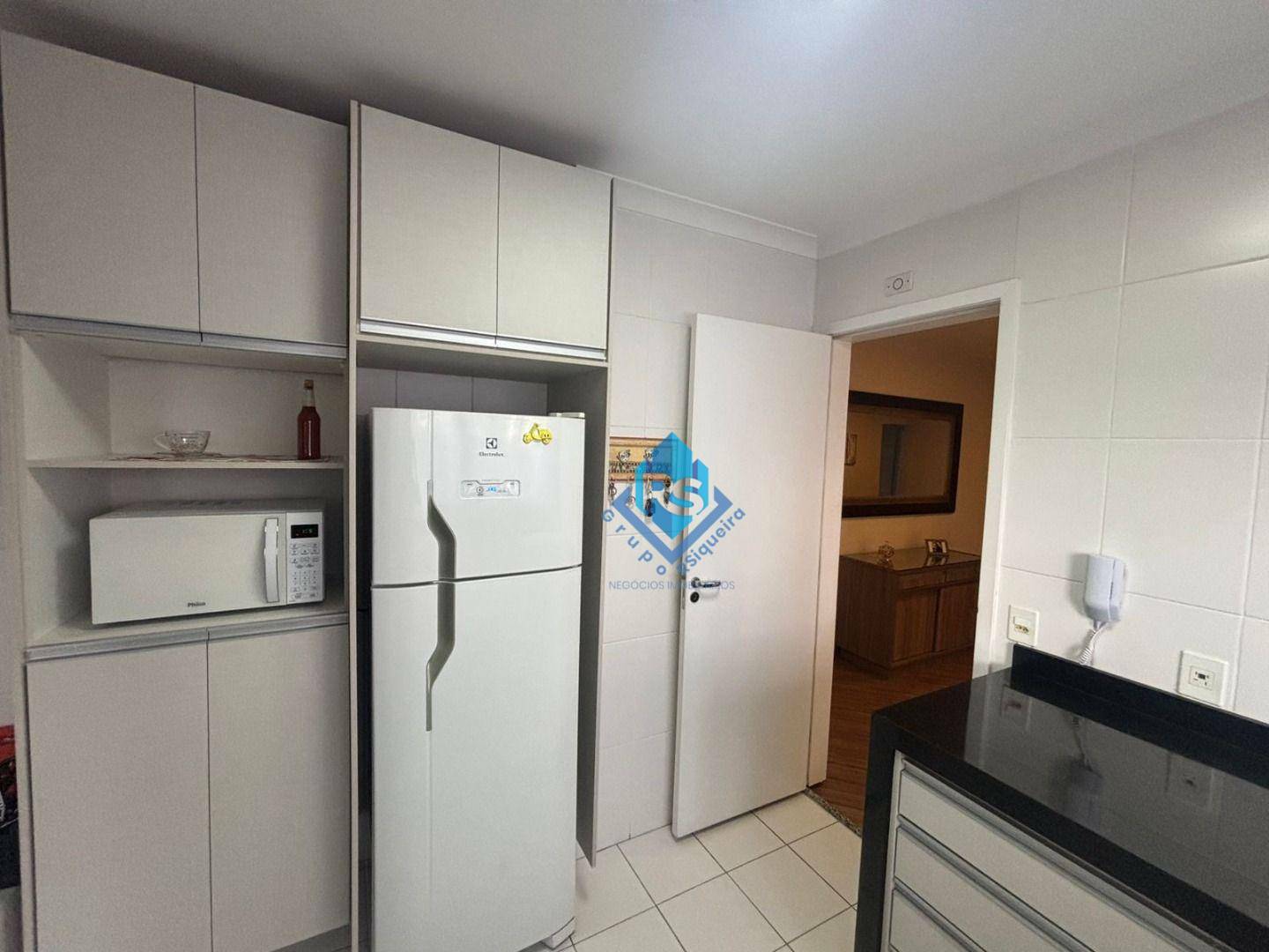 Apartamento à venda com 3 quartos, 90m² - Foto 11