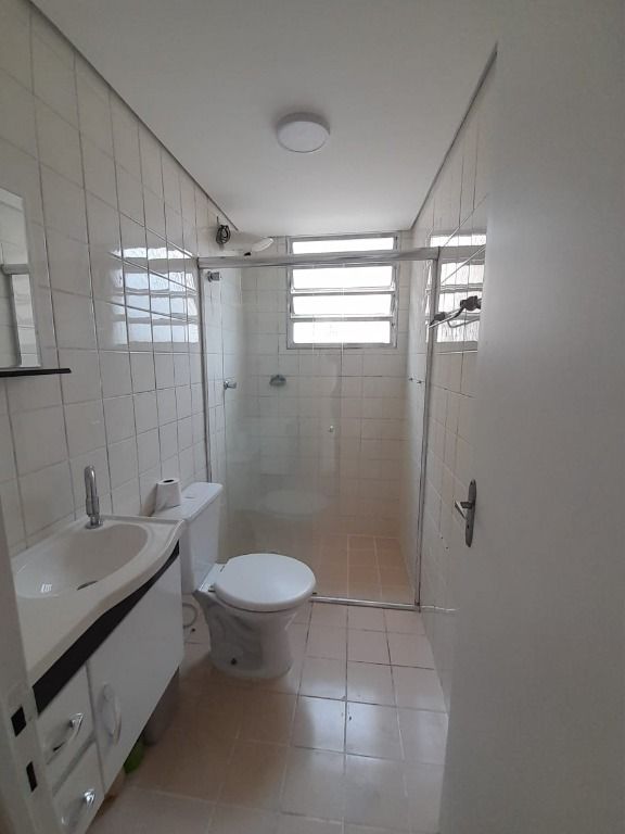 Apartamento para alugar com 2 quartos, 55m² - Foto 11