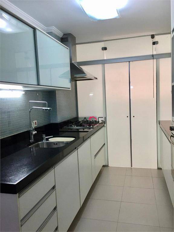 Apartamento à venda com 3 quartos, 126m² - Foto 12