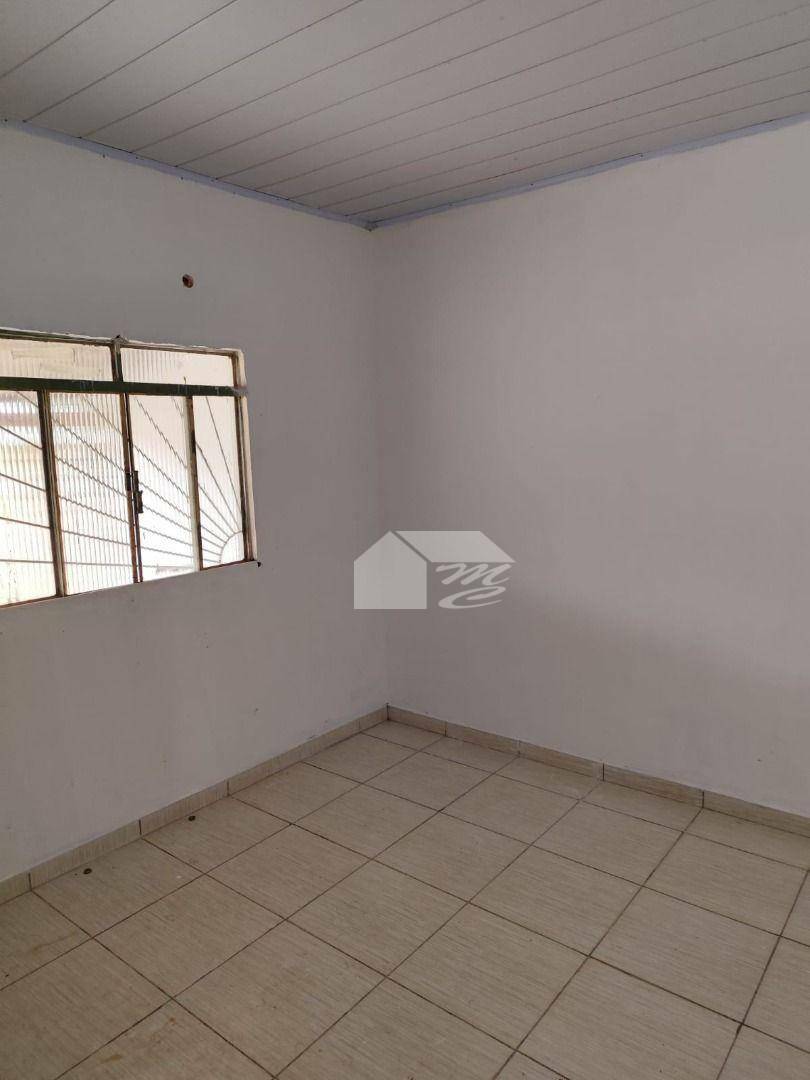 Casa à venda com 1 quarto, 60m² - Foto 11