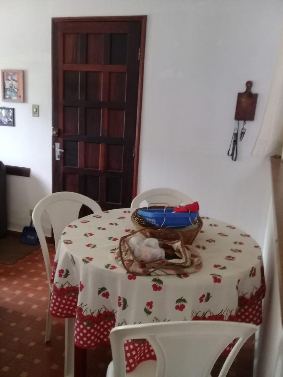 Casa à venda com 1 quarto, 61m² - Foto 4