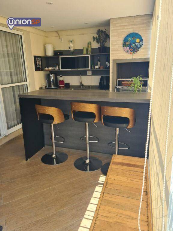 Apartamento à venda com 2 quartos, 107m² - Foto 4