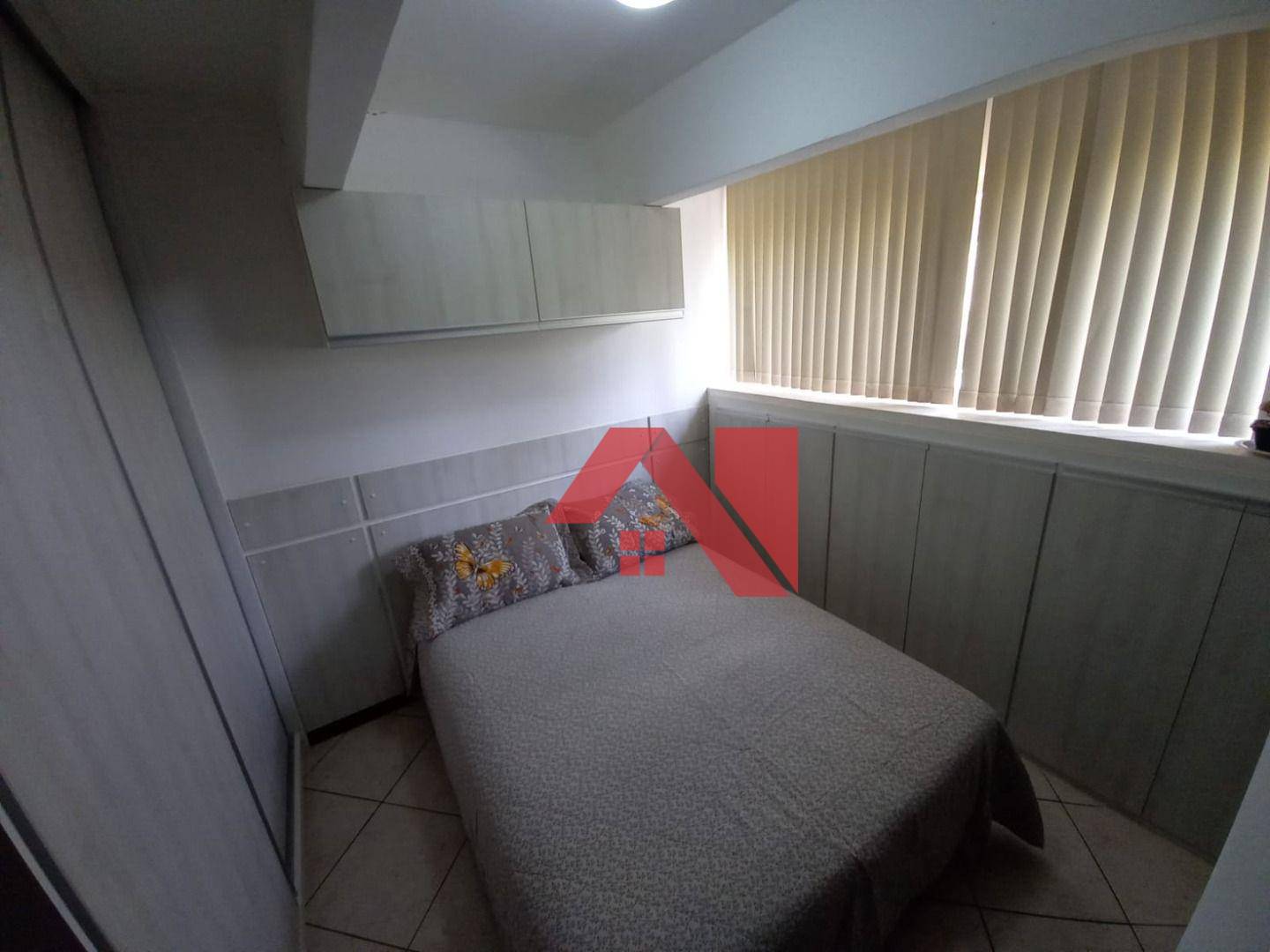 Apartamento à venda com 3 quartos, 70m² - Foto 2