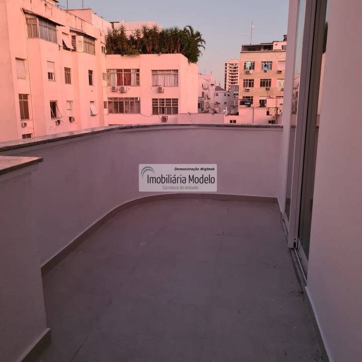 Apartamento à venda com 3 quartos, 132m² - Foto 1