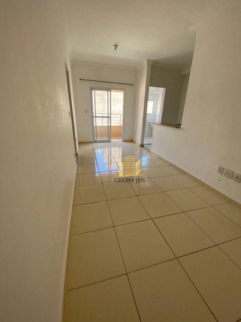 Apartamento à venda com 2 quartos, 72m² - Foto 4