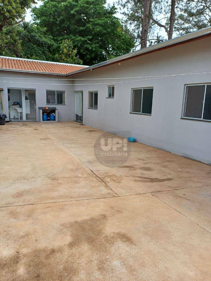 Casa à venda com 4 quartos, 110m² - Foto 1