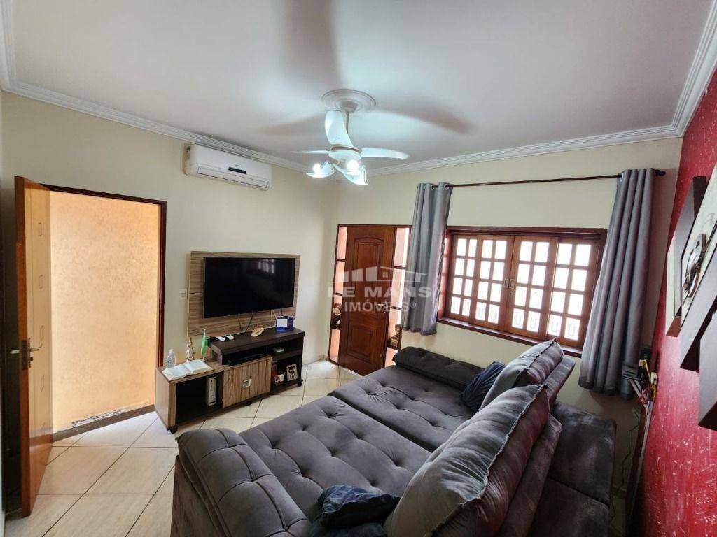 Casa à venda com 3 quartos, 122m² - Foto 3