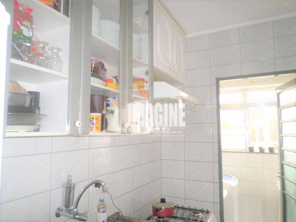 Apartamento à venda com 2 quartos, 47m² - Foto 3