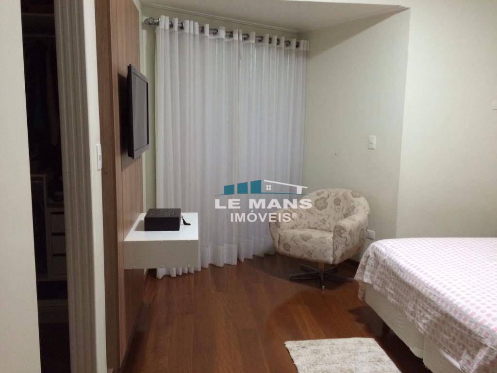 Apartamento à venda com 3 quartos, 140m² - Foto 11