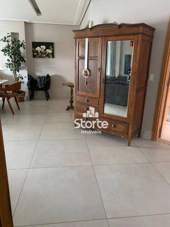 Apartamento à venda com 4 quartos, 156m² - Foto 5