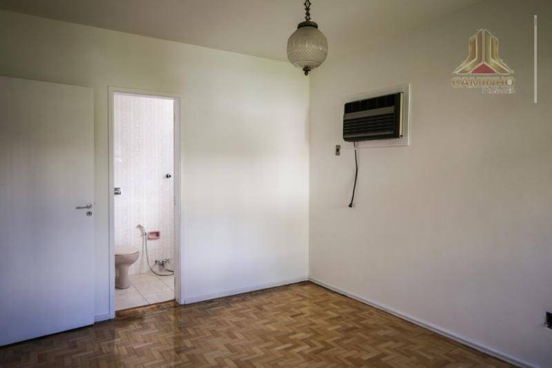 Apartamento à venda com 3 quartos, 104m² - Foto 9