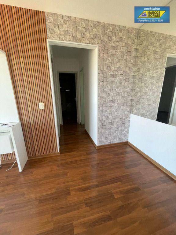 Apartamento para alugar com 2 quartos, 55m² - Foto 9