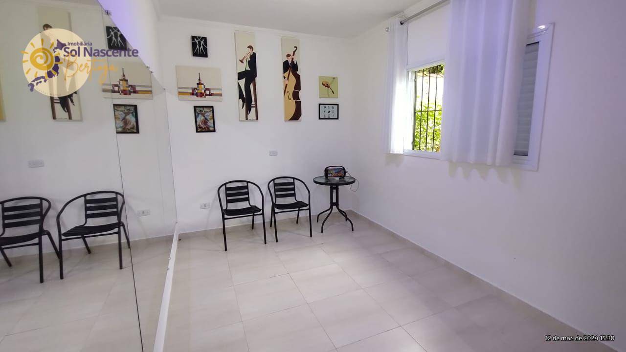 Casa à venda com 2 quartos, 45m² - Foto 10